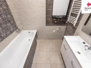 Prodej bytu 3+kk, Břežany II, 77 m2