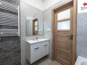 Prodej bytu 3+kk, Břežany II, 77 m2