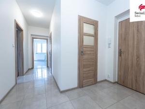 Prodej bytu 3+kk, Břežany II, 77 m2