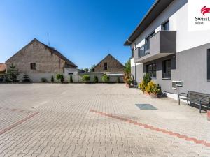 Prodej bytu 3+kk, Břežany II, 77 m2