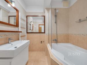 Prodej bytu 4+kk, Praha - Dubeč, Netlucká, 102 m2