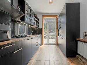 Prodej bytu 2+kk, Ostrava, Holubova, 56 m2