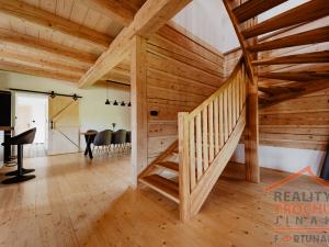 Prodej rodinného domu, Lužany, 425 m2