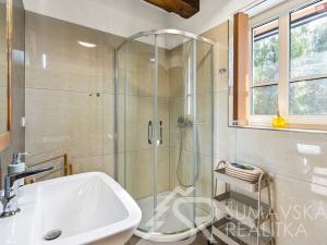 Prodej rodinného domu, Stachy, 255 m2