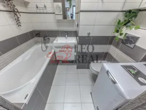 Pronájem bytu 2+kk, Praha - Černý Most, Kpt. Stránského, 46 m2