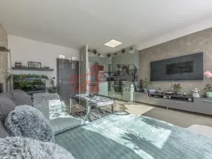Pronájem bytu 2+kk, Praha - Černý Most, Kpt. Stránského, 46 m2