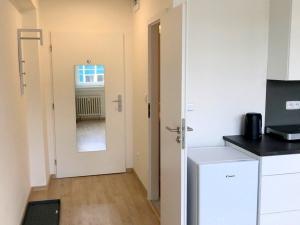 Pronájem bytu 1+kk, Praha - Jinonice, Peroutkova, 18 m2