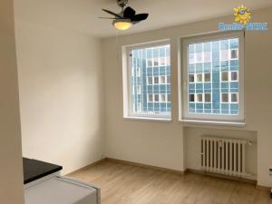 Pronájem bytu 1+kk, Praha - Jinonice, Peroutkova, 18 m2