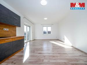 Prodej bytu 1+kk, Rožďalovice, Náměstí, 32 m2