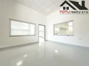 Pronájem obchodního prostoru, Jaroměř, Jezbinská, 391 m2