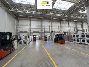 Pronájem výrobních prostor, Kozomín, 7600 m2