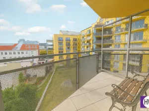 Prodej bytu 2+1, Praha, Na Harfě, 95 m2