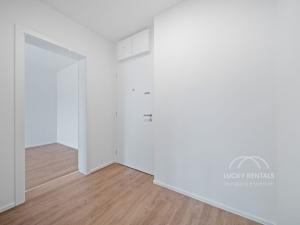 Pronájem bytu 2+kk, Praha, Líbalova, 43 m2