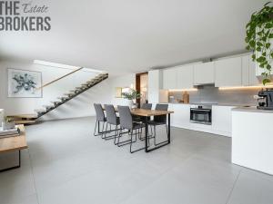 Prodej rodinného domu, Lovčice, 250 m2