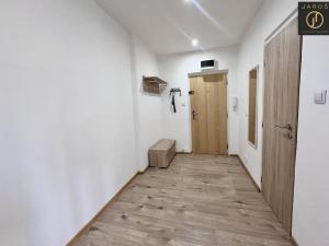 Pronájem bytu 2+1, Chomutov, Václavská, 52 m2