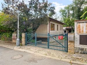 Prodej pozemku pro bydlení, Praha - Zbraslav, Nebeského, 740 m2