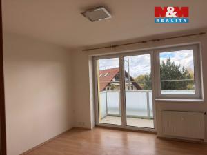 Pronájem bytu 3+kk, Jesenice, Sluneční, 66 m2