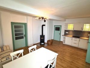 Prodej rodinného domu, Jestřabí v Krkonoších, 417 m2