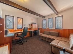 Prodej komerční, Velké Bílovice, 508 m2