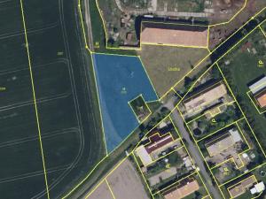 Dražba pozemku, Mokré, 1800 m2