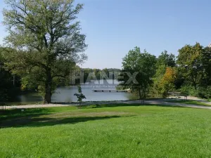 Pronájem bytu 3+kk, Praha - Hloubětín, Nademlejnská, 140 m2