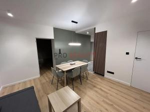 Pronájem bytu 3+kk, Ostrava, náměstí Republiky, 73 m2