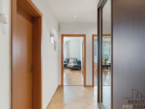 Prodej bytu 2+kk, Praha - Stodůlky, Tlumačovská, 62 m2