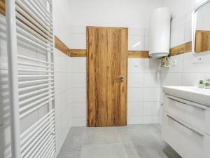 Prodej bytu 2+kk, Úpice, 3. května, 49 m2