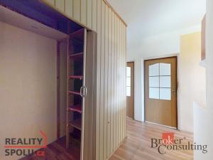 Prodej bytu 2+1, Chomutov, Pod Břízami, 60 m2