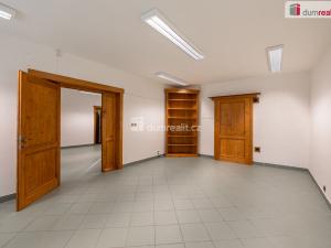 Prodej obchodního prostoru, Mladá Boleslav - Mladá Boleslav III, Viničná, 107 m2