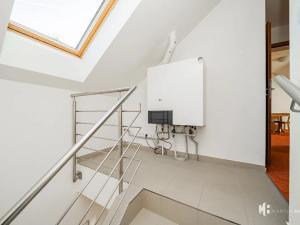 Pronájem výrobních prostor, Zlonín, Hlavní, 50 m2