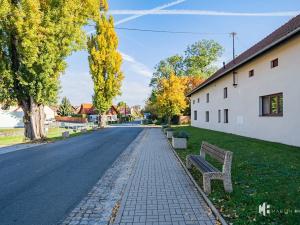 Pronájem výrobních prostor, Zlonín, Hlavní, 50 m2