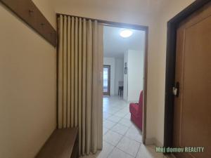 Pronájem bytu 2+kk, Praha - Smíchov, U Santošky, 50 m2