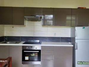 Prodej bytu 1+kk, Praha - Uhříněves, Bečovská, 32 m2