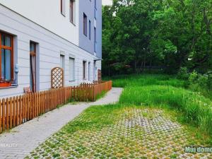 Prodej bytu 1+kk, Praha - Uhříněves, Bečovská, 32 m2