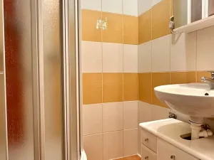 Prodej bytu 2+1, Cheb, Kosmonautů, 51 m2