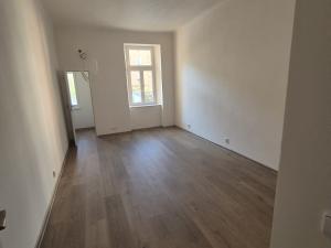 Pronájem bytu 1+1, Praha - Strašnice, Věšínova, 50 m2