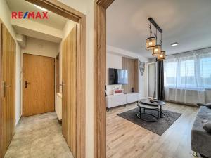 Prodej bytu 2+1, Lošany, 51 m2