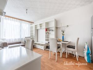 Pronájem bytu 2+kk, Praha - Bohnice, Čimická, 44 m2