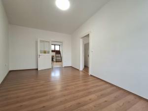 Pronájem bytu 2+1, Dobruška, Šubertovo nám., 70 m2