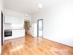 Pronájem bytu 2+1, Praha - Nusle, Mikuláše z Husi, 80 m2