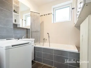 Pronájem bytu 4+kk, Praha - Podolí, Jeremenkova, 94 m2