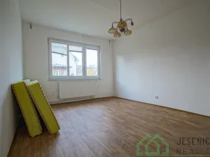 Pronájem bytu 3+1, Javorník, Dukelská, 71 m2