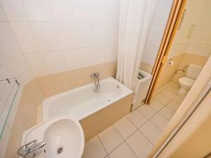 Pronájem bytu 2+1, Praha - Vinohrady, U vinohradské nemocnice, 53 m2