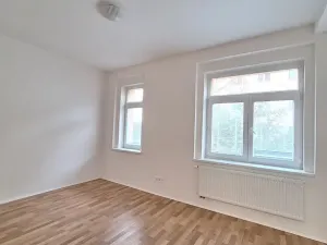 Pronájem bytu 2+1, Praha - Břevnov, Bělohorská, 57 m2