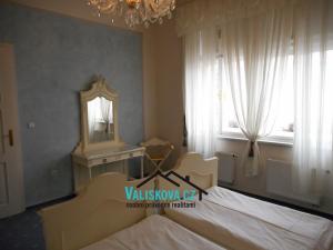 Pronájem bytu 2+kk, Kroměříž, Riegrovo náměstí, 70 m2