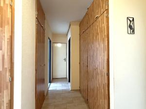 Pronájem bytu 3+1, Praha, Pískovcová, 66 m2