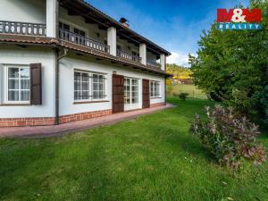 Prodej rodinného domu, Frýdštejn - Sestroňovice, 387 m2