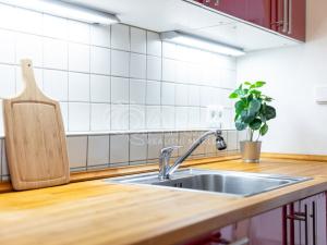 Prodej bytu 2+1, Praha - Vysočany, Novovysočanská, 50 m2