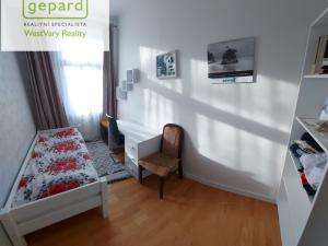 Prodej bytu 3+1, Karlovy Vary, Moravská, 77 m2